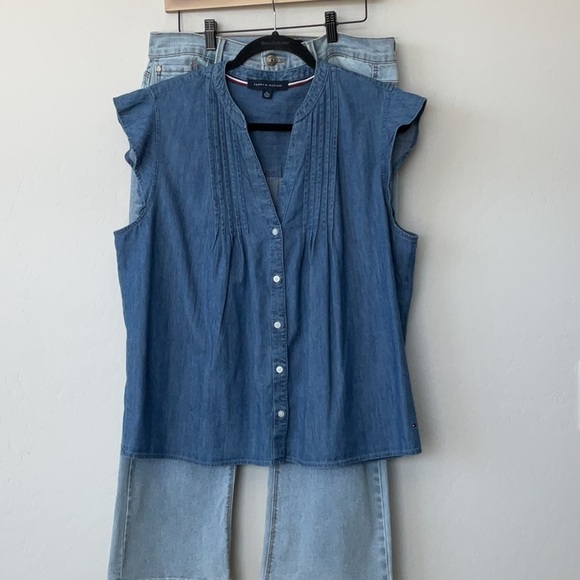 Tommy Hilfiger Top - Picture 16 of 16